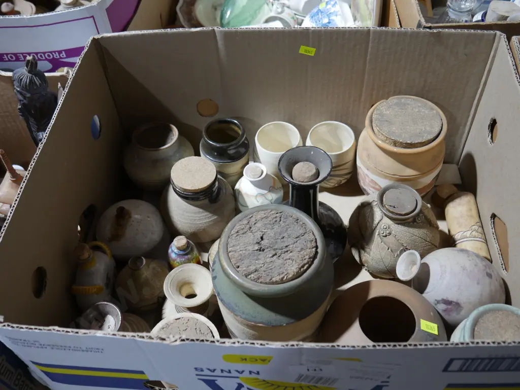 Assorted pottery Image 1++