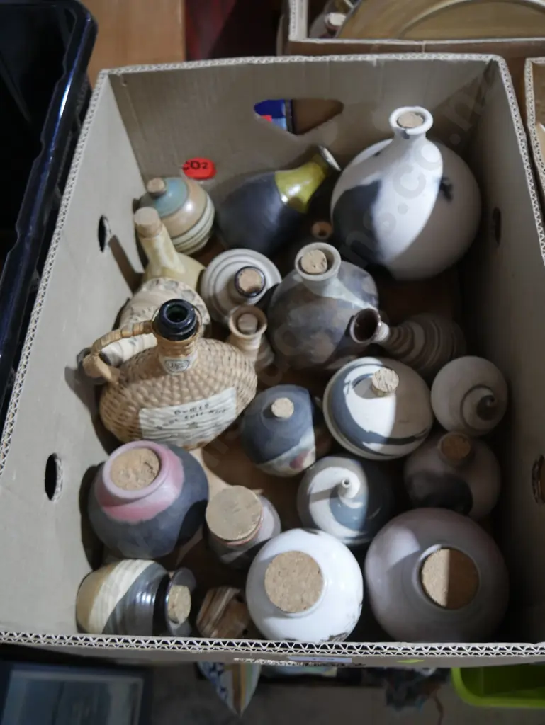 Assorted pottery Image 1++
