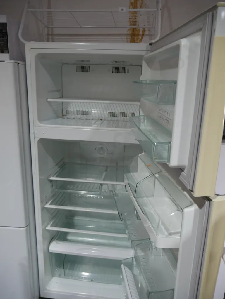 Westinghouse fridge freezer Image 1++