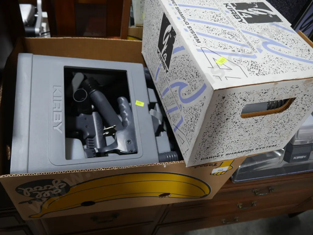 Kirby vacuum cleaner and accessories Image 1++
