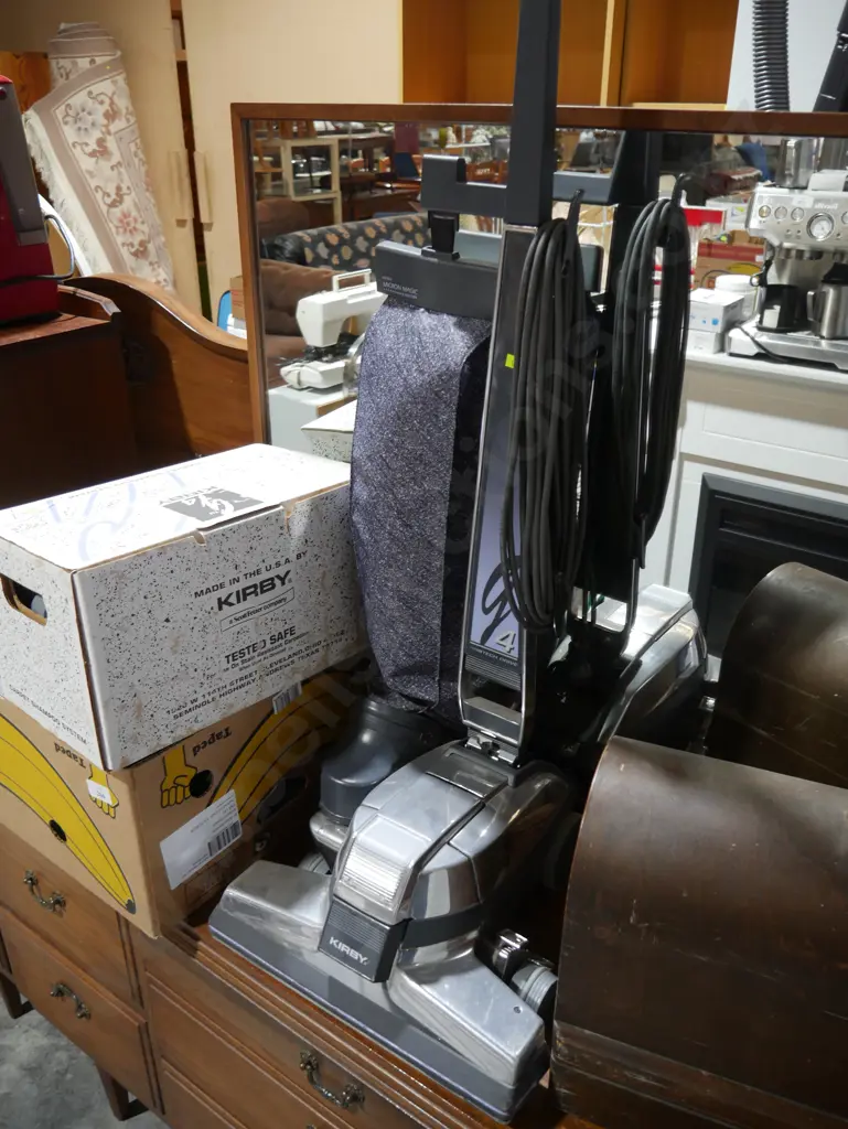 Kirby vacuum cleaner and accessories Image 1++