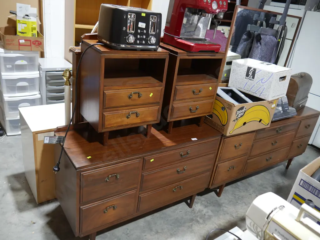 4 piece bedroom suite Image 1++