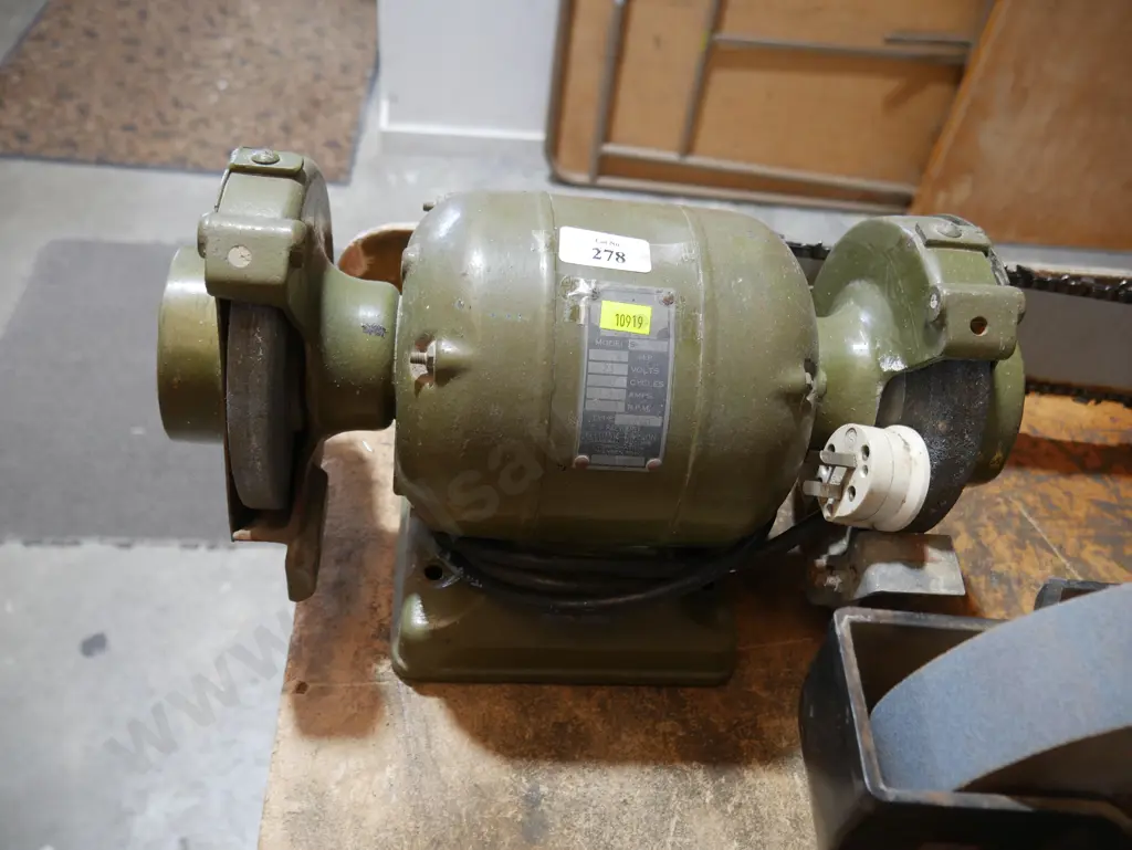 Bench grinder Image 1++