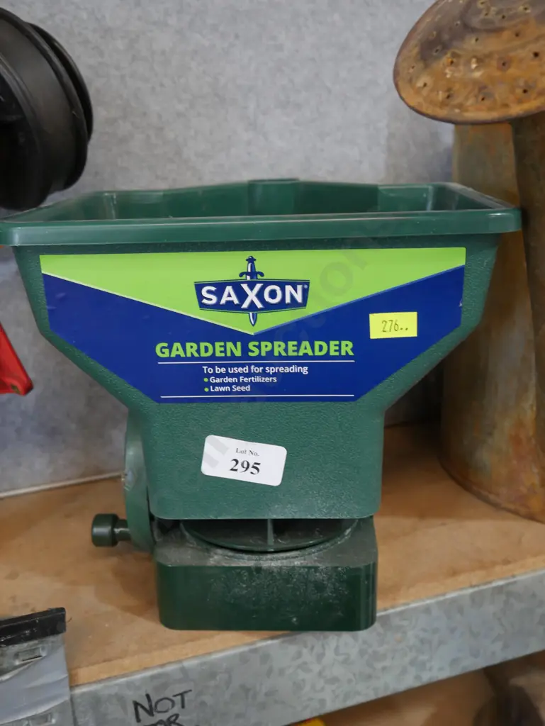 Garden spreader Image 1++
