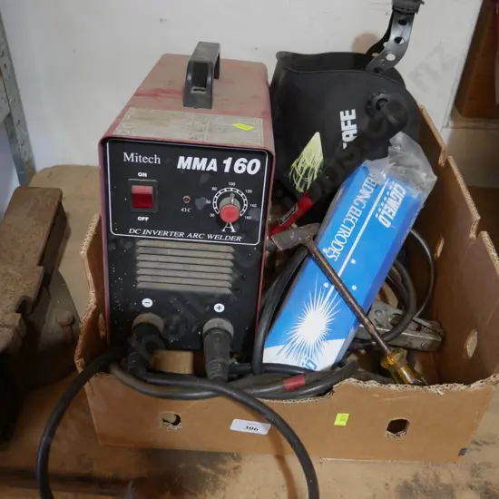 Arc welder and accessories