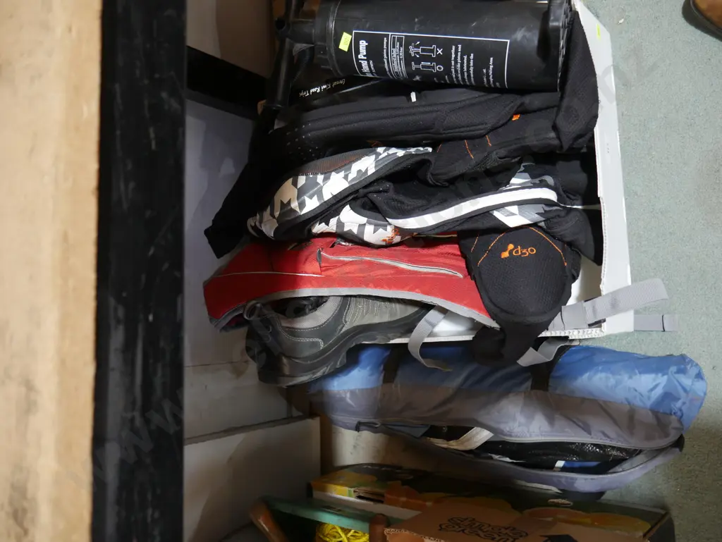 Hydration packs, tent etc Image 1++