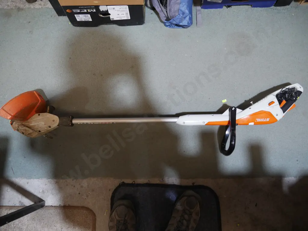 Still battery weed eater Image 1++