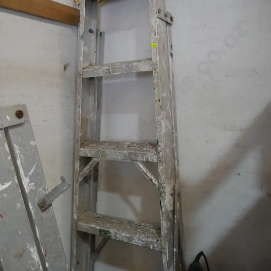 Aluminium a-frame ladder