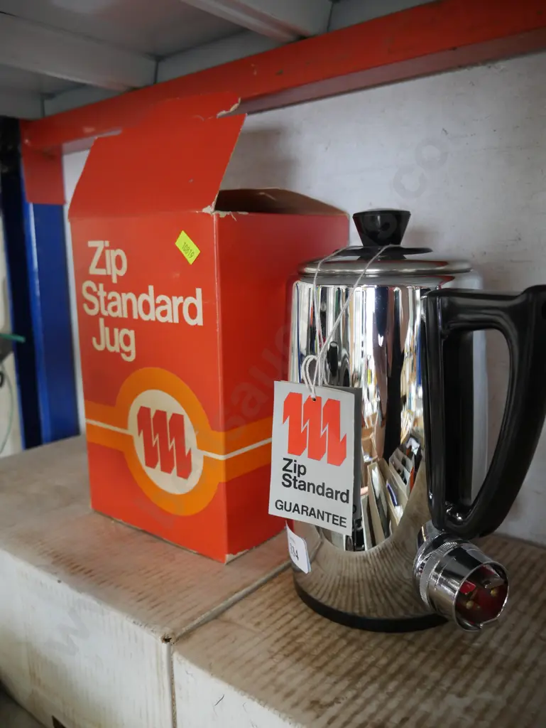 New vintage boxed zip electric jug Image 1++