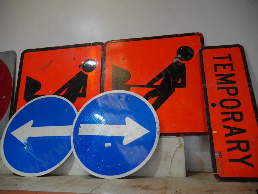 Road works signs Image 1++