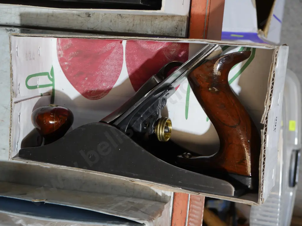 No. 4 1/2 plane Image 1++