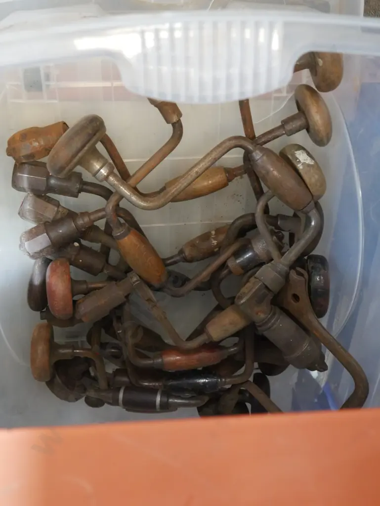 Hand drills Image 1++