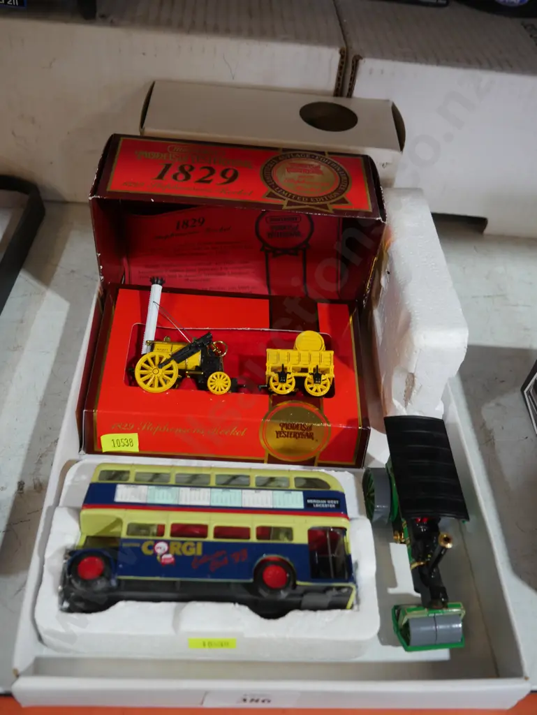 3 model vehicles Image 1++