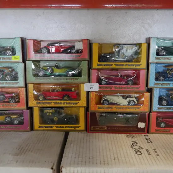 Assorted Matchbox cars