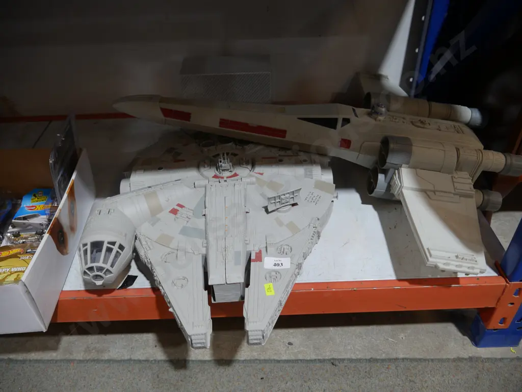 2 Star wars toys Image 1++