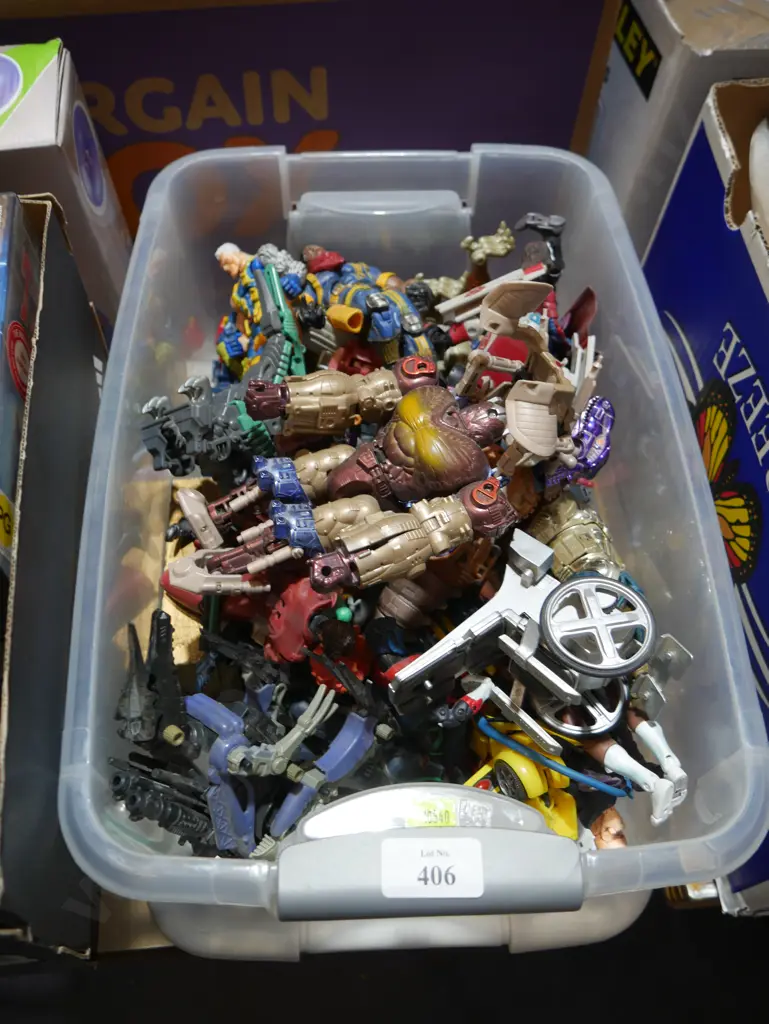 Figurine toys Image 1++