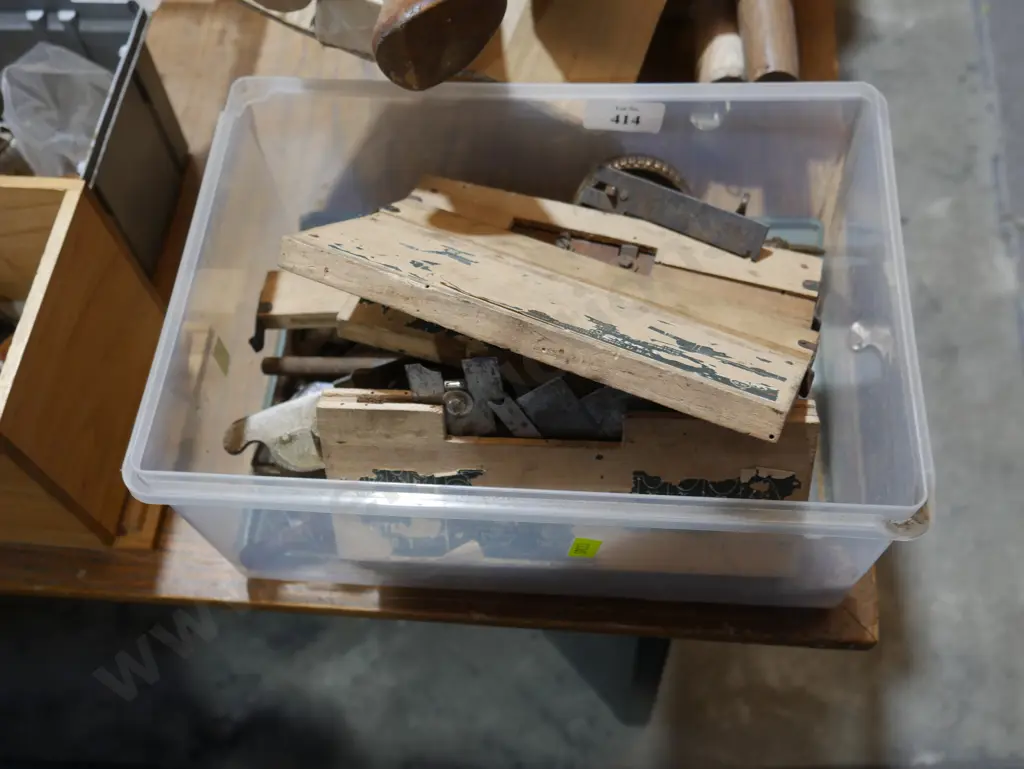 Assorted wood plane parts Image 1++