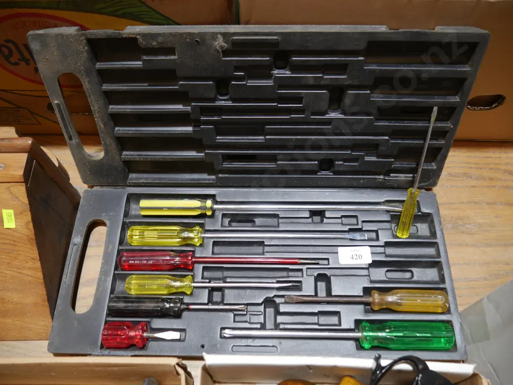 Part screwdriver set Image 1++