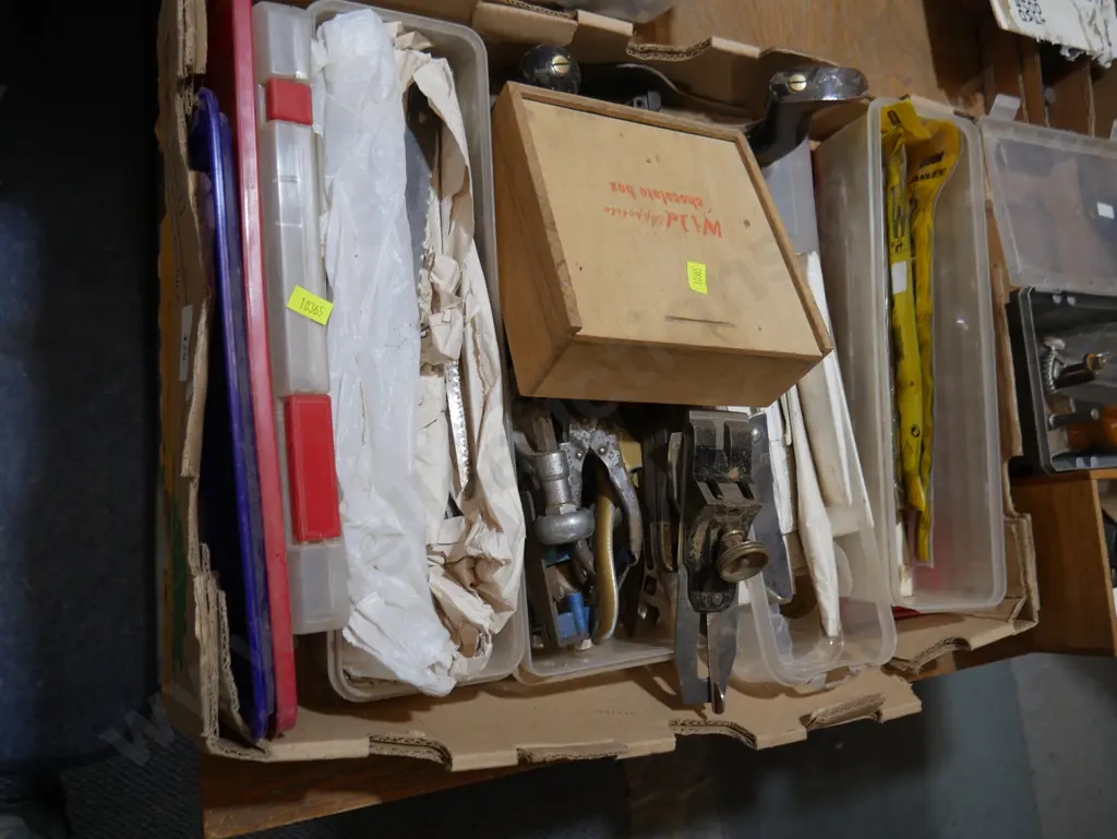 Assorted saw blades, wood planes etc Image 1++