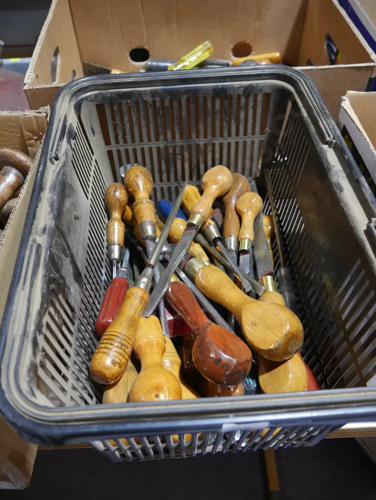 Assorted screwdrivers Image 1++