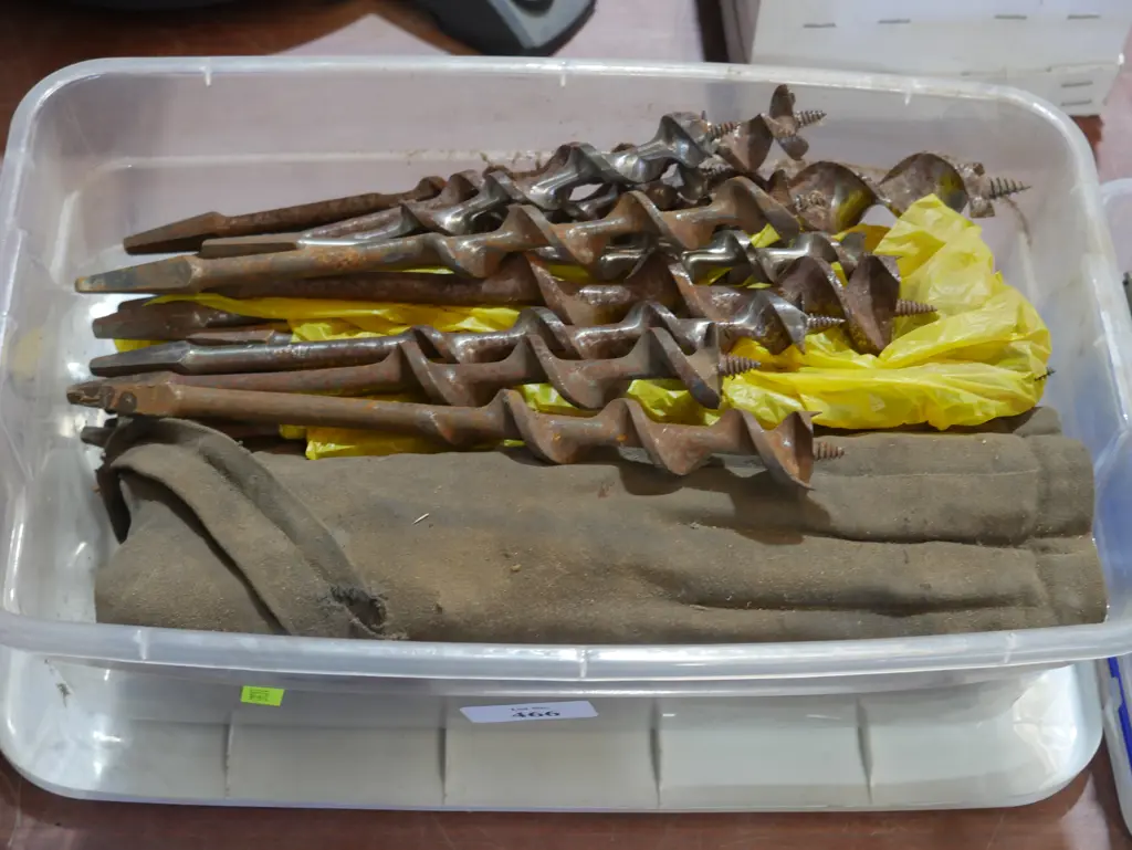 Assorted auger bits Image 1++