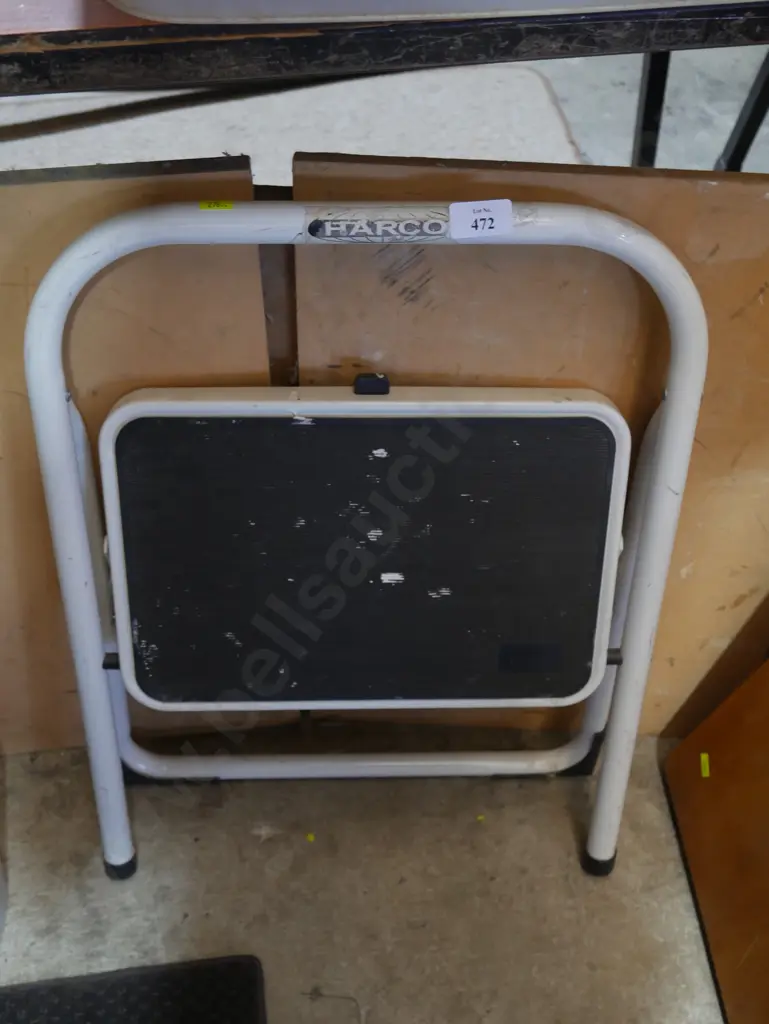 Step ladder Image 1++