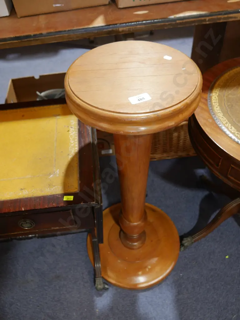 Plant stand Image 1++