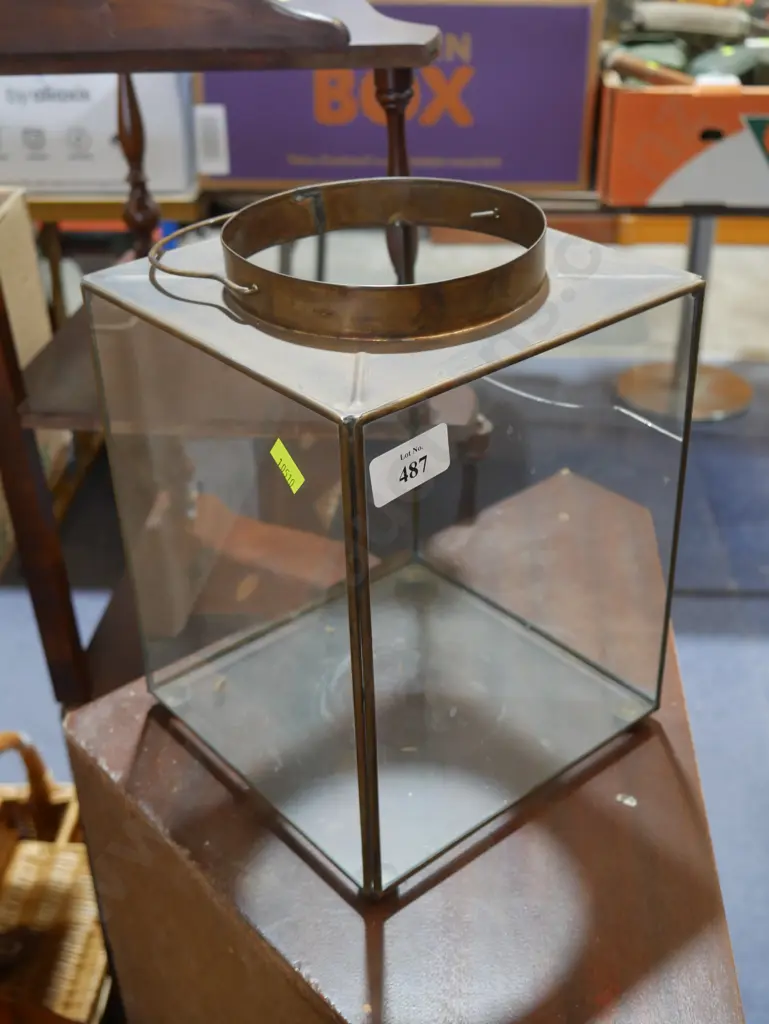 Glass candle holder Image 1++