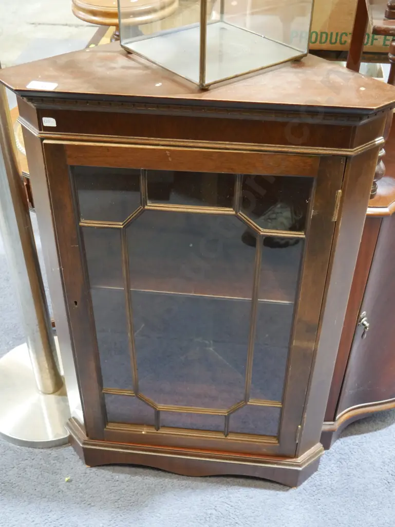 Corner cabinet Image 1++