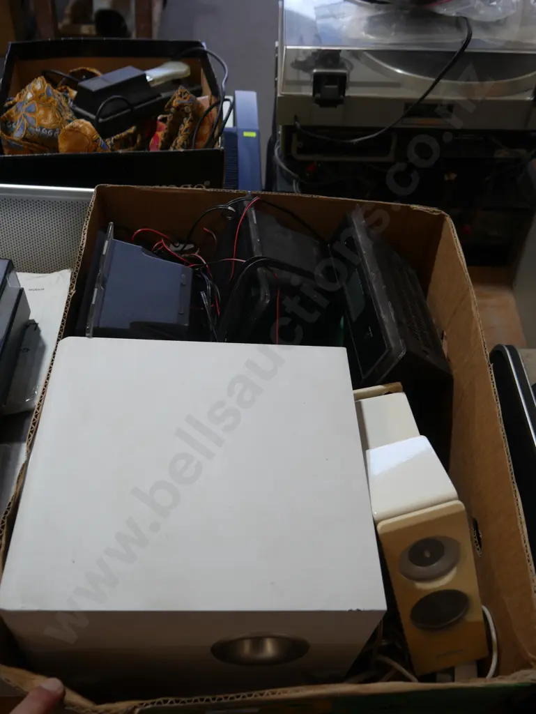 Teac Stereo speaker system Image 1++