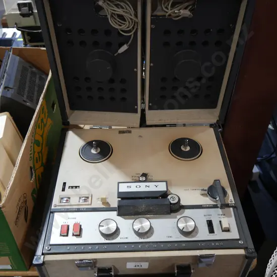 Sony tape recorder TC 200