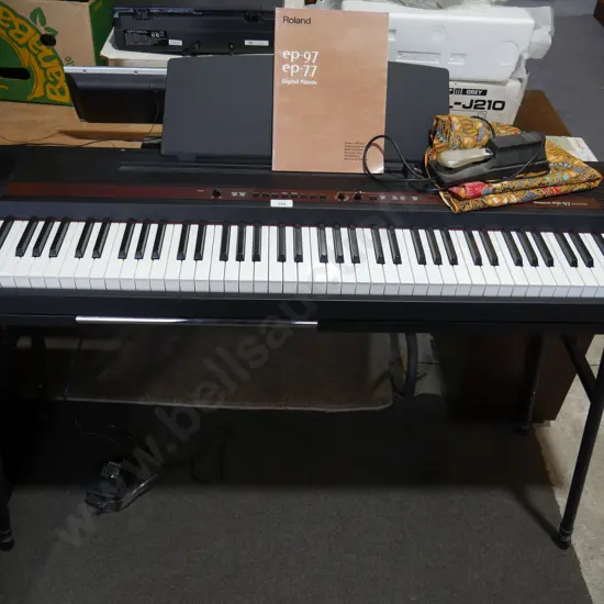 Roland electric piano
