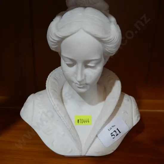 A. Giannelli lady bust