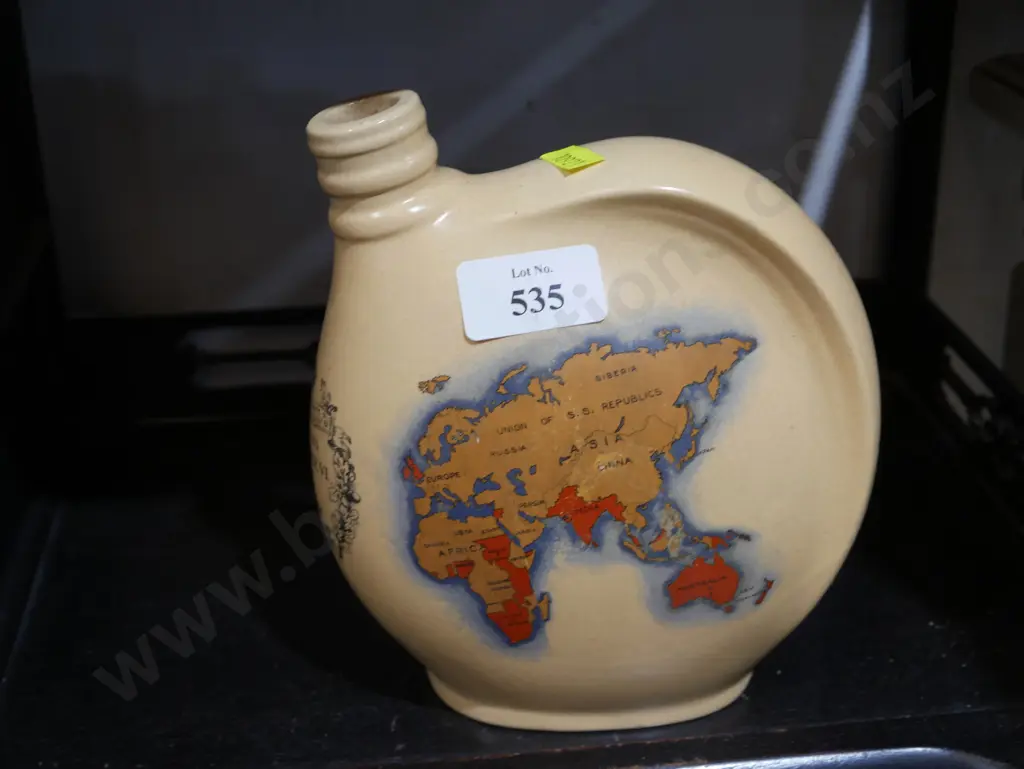 Crown Ducal commemorative wine jug Image 1++