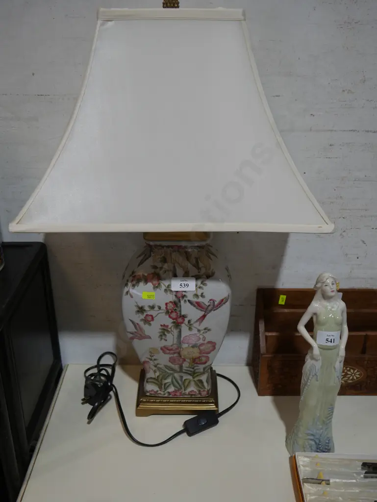 Table lamp Image 1++