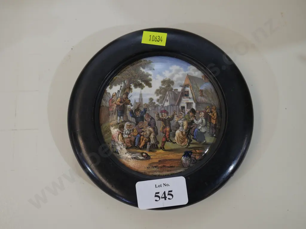 Framed lid Image 1++