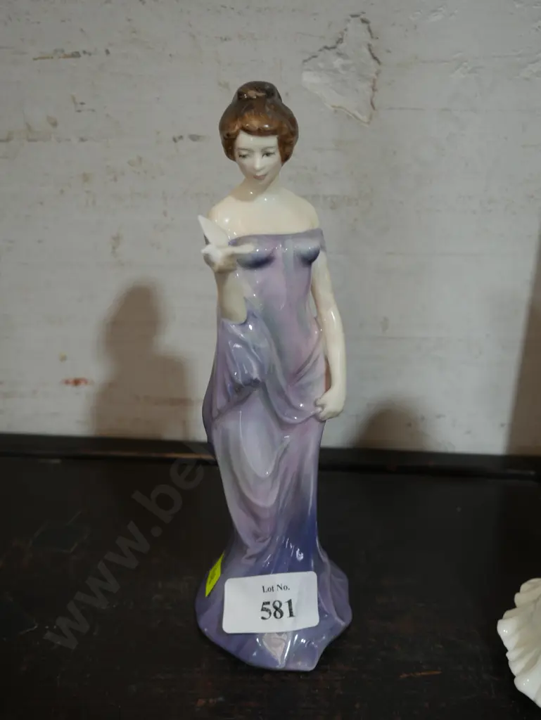 Royal Doulton Harmony figurine Image 1++