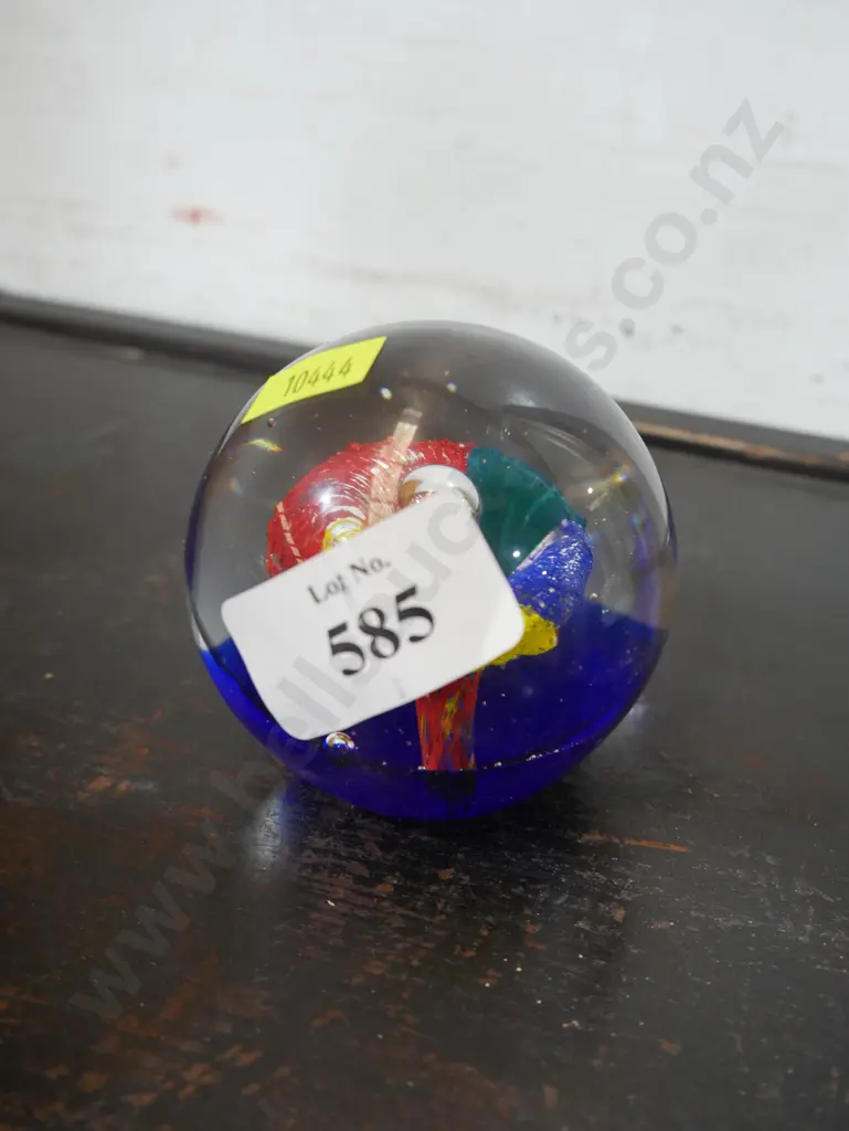 Paperweight Image 1++