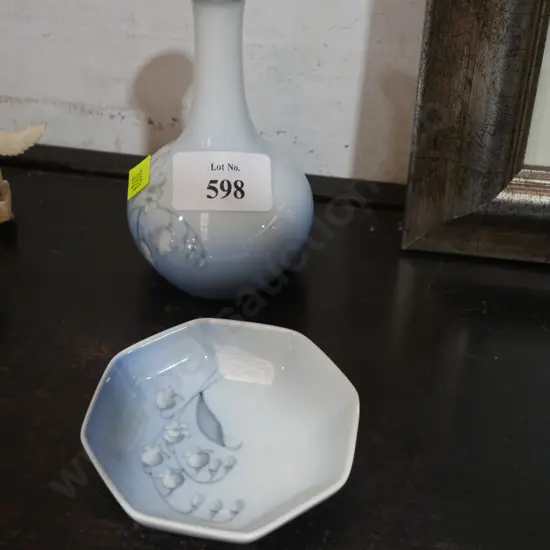 Copenhagen vase and dish