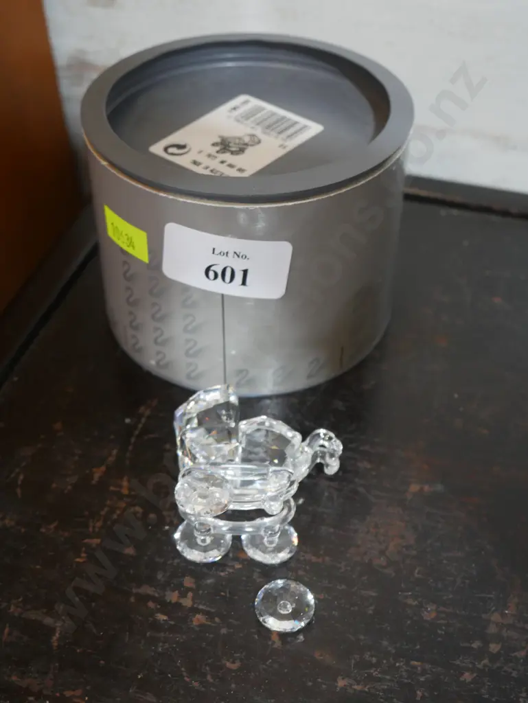 Swarovski ornament damaged Image 1++