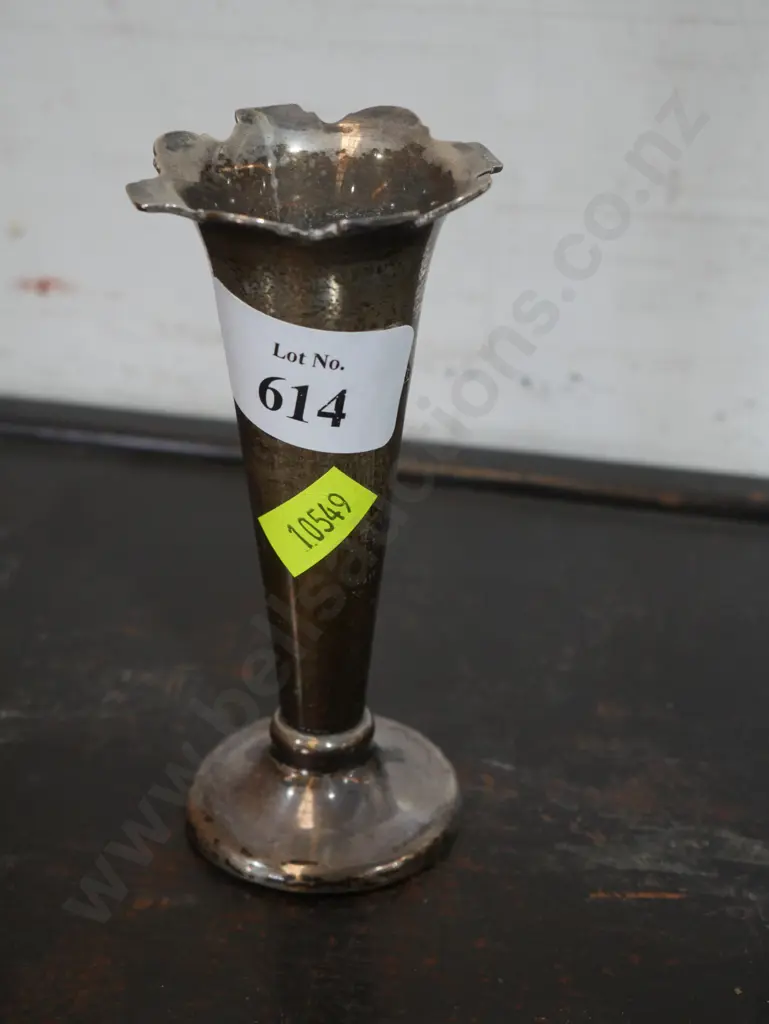 Stirling silver vase Image 1++