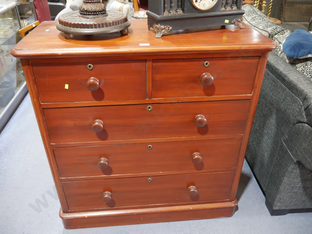 Chest of drawers Image 1++