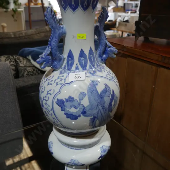 Oriental vase