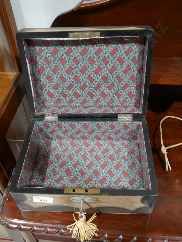 Jewellery box Image 1++