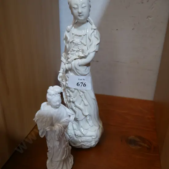 2 Oriental figurines one damaged