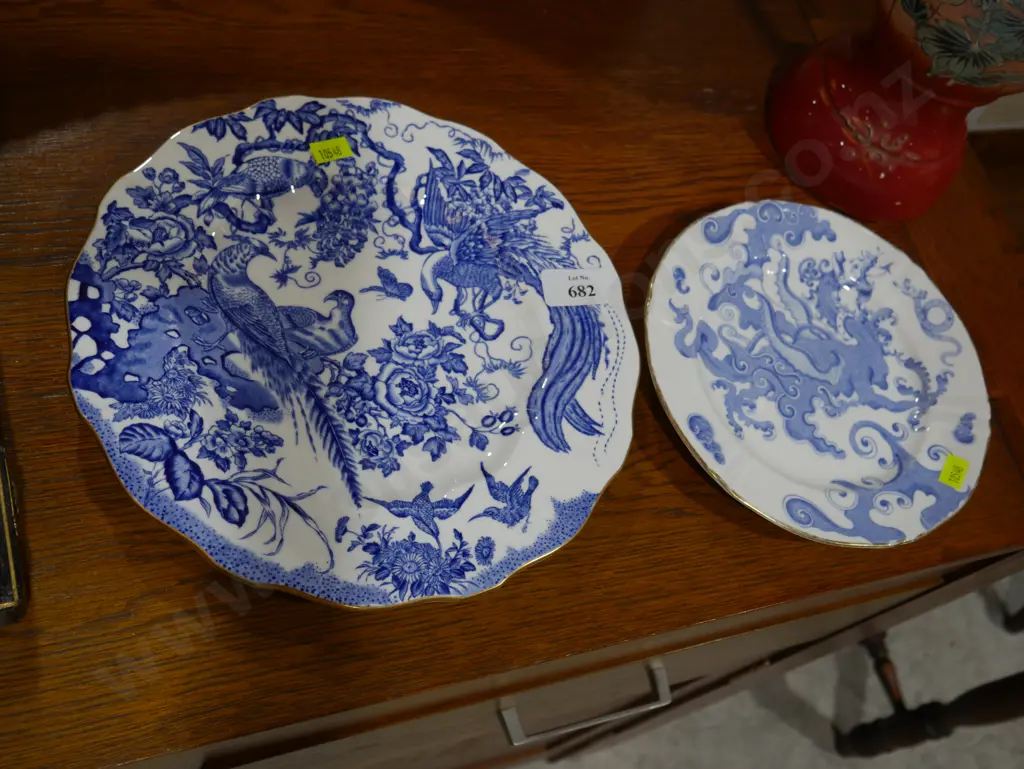 2 blue and white plates Image 1++