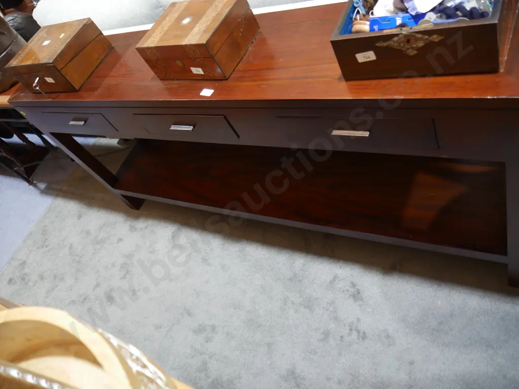 3 drawer hall table Image 1++