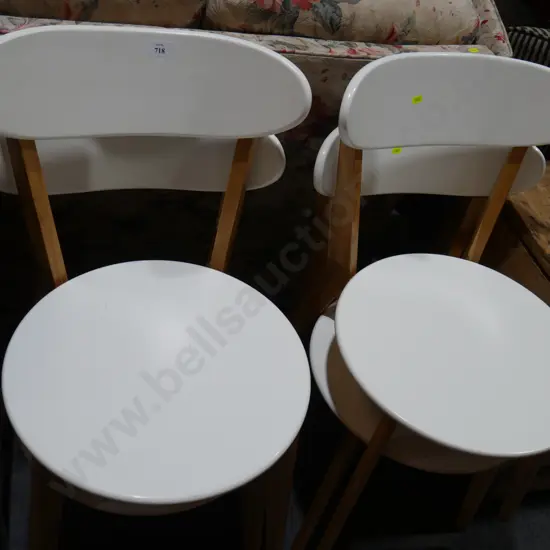 Set of 4 dining chairs