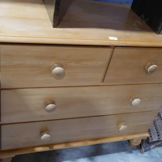 Chest of drawers