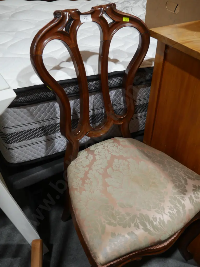 Dining chair Image 1++